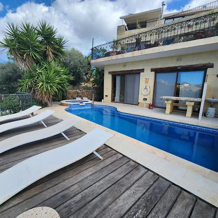 Gozo Island Escape Sleeps 4 With Private Bathroom Ghajn il-Kbira  外观 照片
