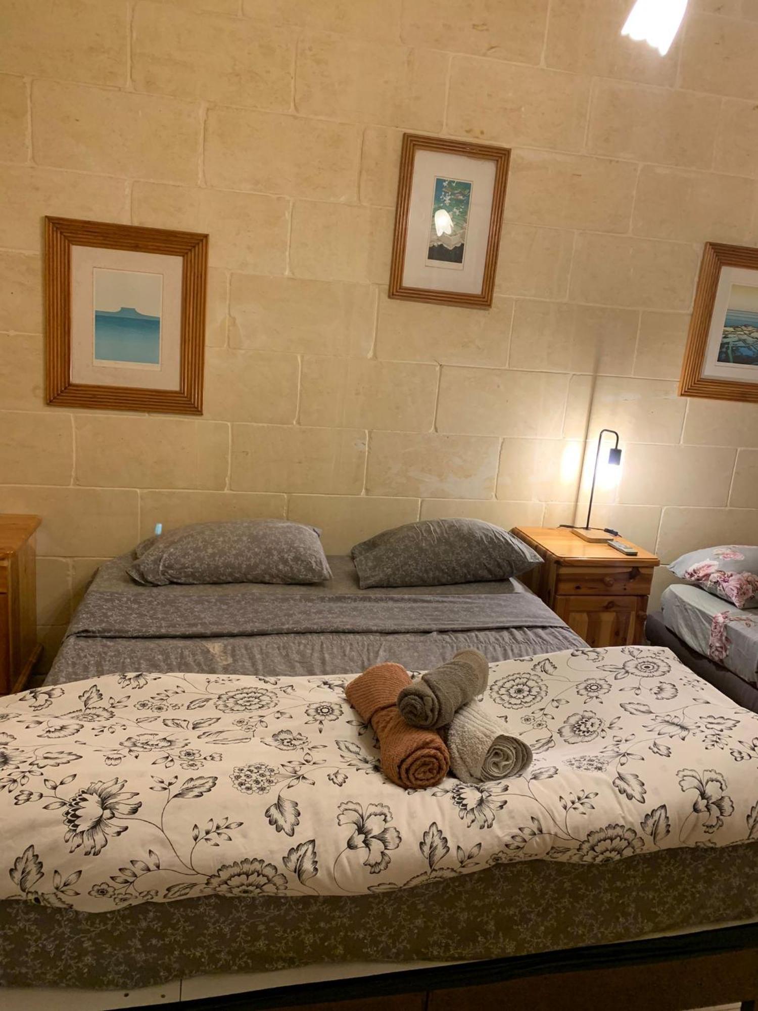 Gozo Island Escape Sleeps 4 With Private Bathroom Ghajn il-Kbira  外观 照片