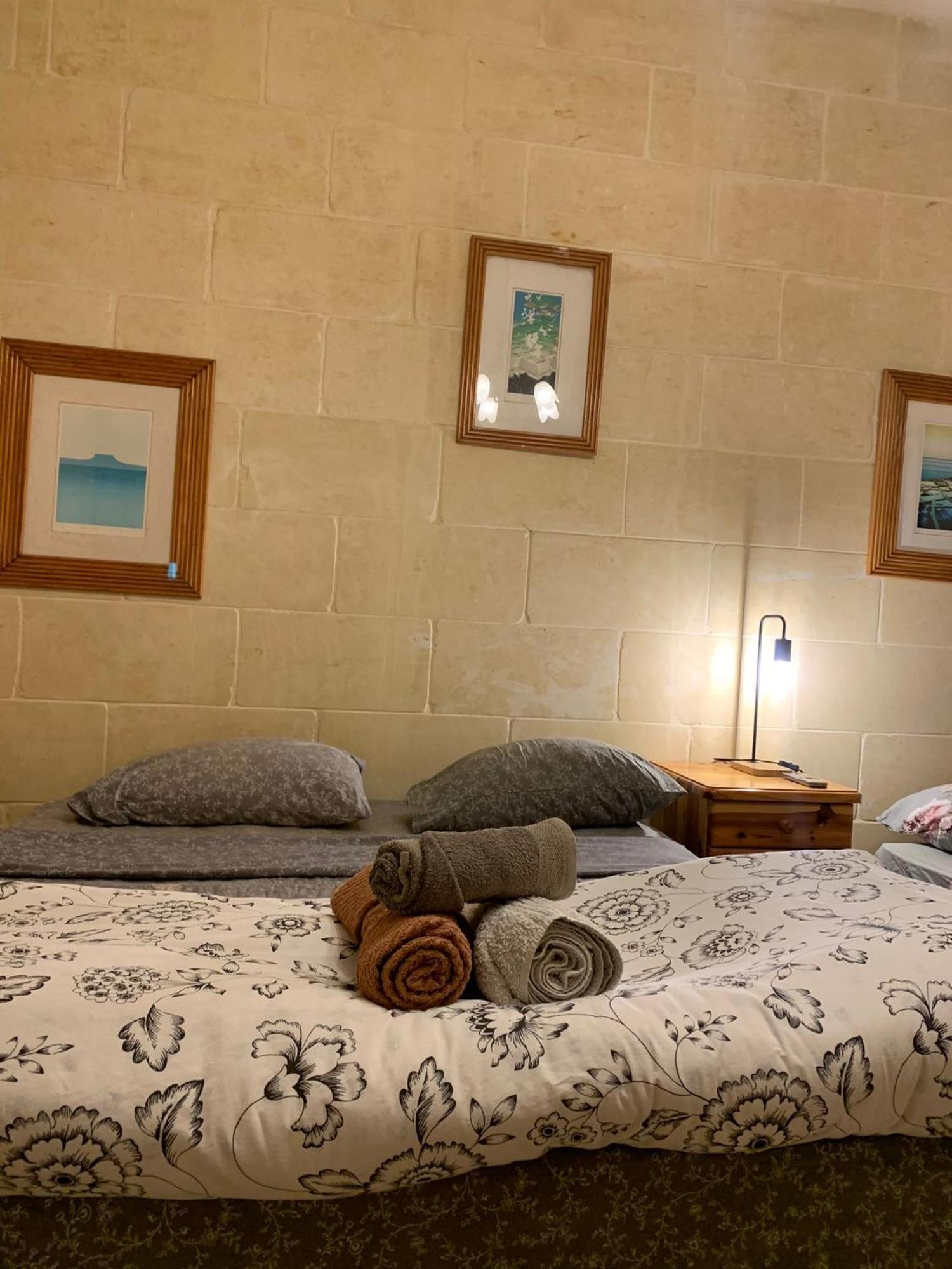Gozo Island Escape Sleeps 4 With Private Bathroom Ghajn il-Kbira  外观 照片